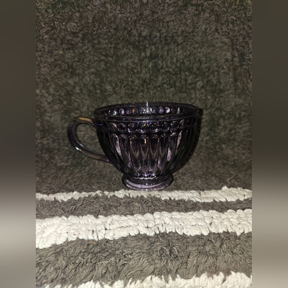 Beautiful Purple Etched Glass Bowl/cup